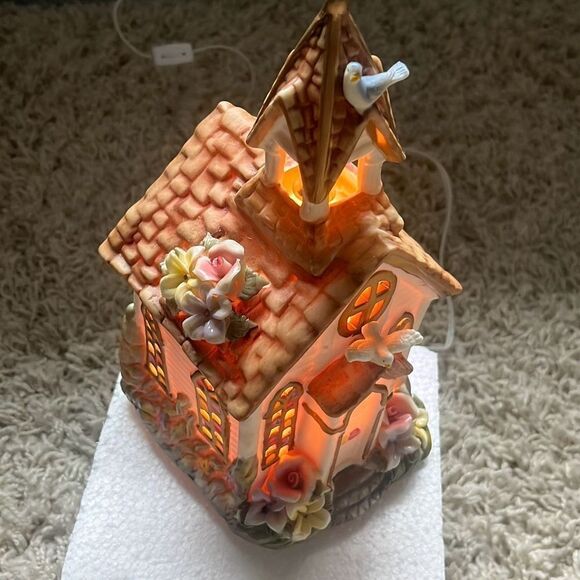 Cracker Barrel Easter Traditions Light Up Church Doves Flower Accents In Box - Picture 15 of 16